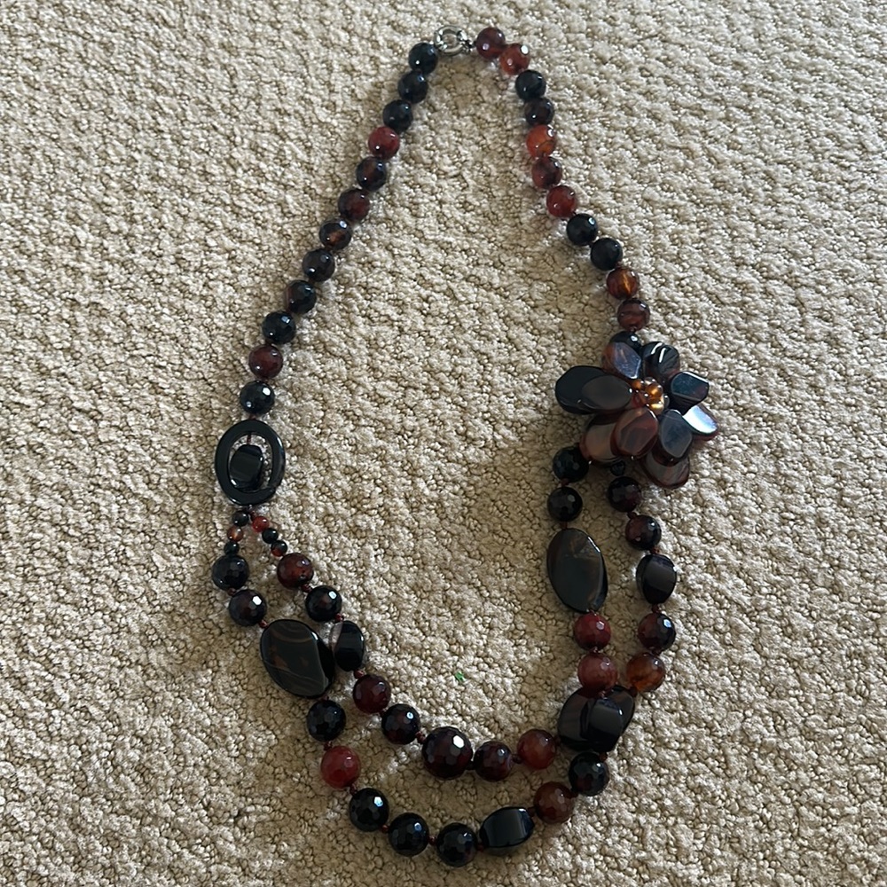 Precious stones necklace